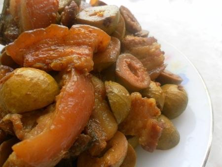 Sung kho thịt ba chỉ