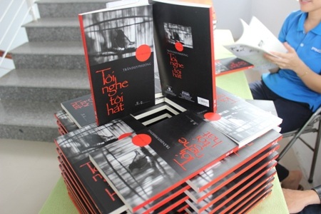 Tự truyện Tôi nghe tôi hát của Trần Duy Phương