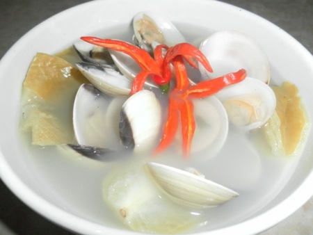 Canh nghêu nấu khế