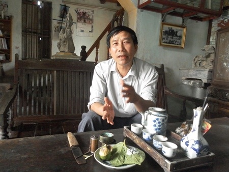 Không chỉ người già mà những người trung niên, thậm chí là thanh niên cũng có thói quen ăn trầu