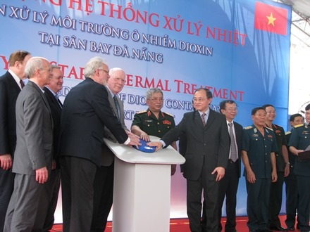 Khởi động hệ thống xử lý ô nhiễm dioxin tại sân bay Đà Nẵng
