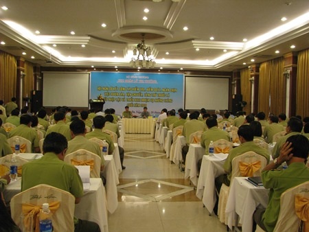 Quang cảnh hội  nghị