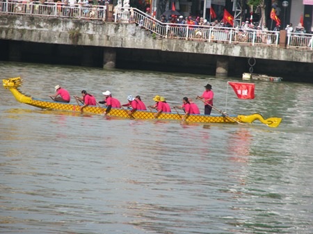 Mỗi đội mỗi vẻ