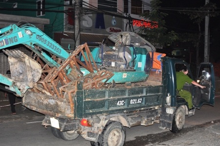 Thuê xe cẩu đi... ăn trộm  - 1