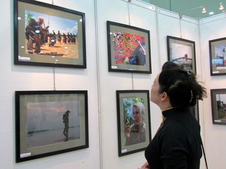 Triển lãm 200 tác phẩm ảnh nghệ thuật của người làm truyền hình  - 1