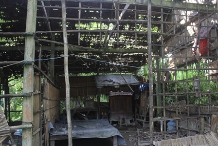 Bên trong nhà không còn thứ gì đáng giá.
