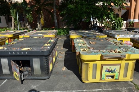 Máy game bắn cá bị tiêu hủy