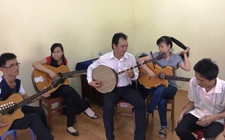 Ước mơ tự kiếm sống của học viên lớp dạy đàn cho người khiếm thị - 1 Ước mơ tự kiếm sống của học viên lớp dạy đàn cho người khiếm thị - 1