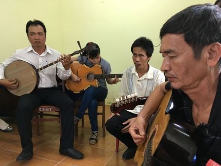 Ước mơ tự kiếm sống của học viên lớp dạy đàn cho người khiếm thị - 3 Ước mơ tự kiếm sống của học viên lớp dạy đàn cho người khiếm thị - 3