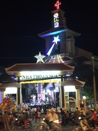 Các nhà thờ tại TP Cần Thơ được trang hoàng lộng lẫy đón Giáng sinh