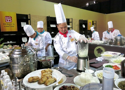 Chiếc Thìa Vàng: Hành trình hoa cỏ trở thành rau - 12 Bếp trưởng Lê Văn Hải mong muốn những gia vị, nguyên liệu của quê hương được lên bàn tiệc cùng những món cao cấp của quốc tế