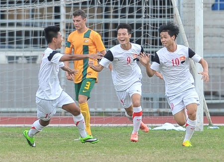 "Tinh thần quyết thắng của Đại tướng đã tiếp sức cho U19 VN" - 2 Niềm vui chiến thắng của các cầu thủ U19 Việt Nam (Ảnh: Gia Hưng)