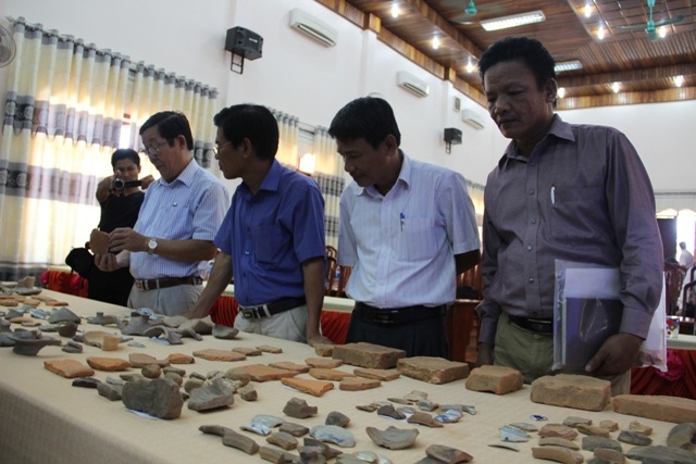 Phát hiện nhiều hiện vật từ cuộc khai quật khảo cổ dinh chúa Nguyễn - Ảnh 1.