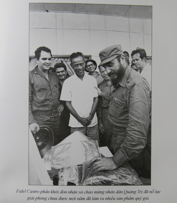 Những khoảnh khắc đầy xúc động của chủ tịch Fidel Castro trong chuyến thăm Quảng Trị - 4