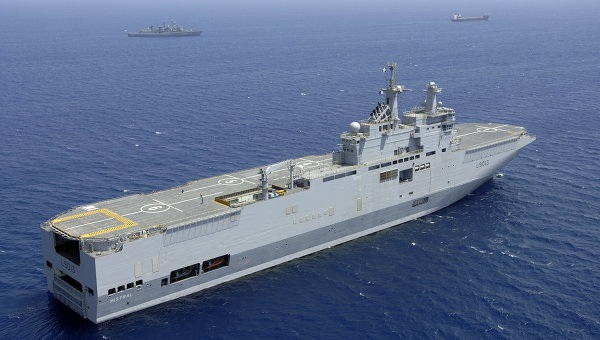 Nga, Pháp "ông chẳng bà chuộc" vụ bàn giao tàu chiến - 1 Tàu chiến lớp Mistral do Pháp chế tạo.