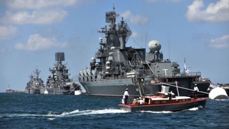 Mỹ từng âm mưu "đánh bật" Hạm đội Biển Đen khỏi Crimea - 2 Tàu chiến Nga ở Sevastopol.
