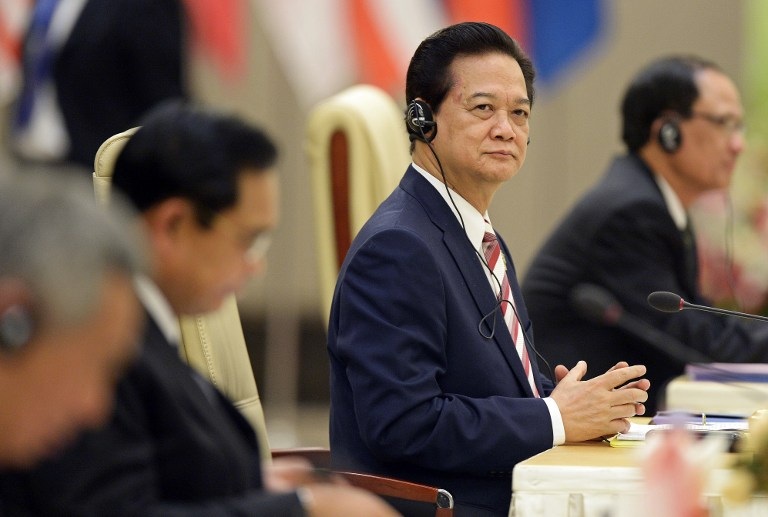 Thủ tướng Việt Nam Nguyễn Tấn Dũng tại một phiên họp của ASEAN.
