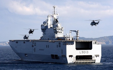 400 thủy thủ tàu Mistral sẽ về nước “tay trắng” - 1 Một tàu chiến Mistral của Pháp.