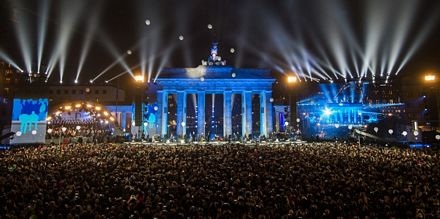 Đức mở đại tiệc ngoài trời mừng 25 năm Bức tường Berlin sụp đổ