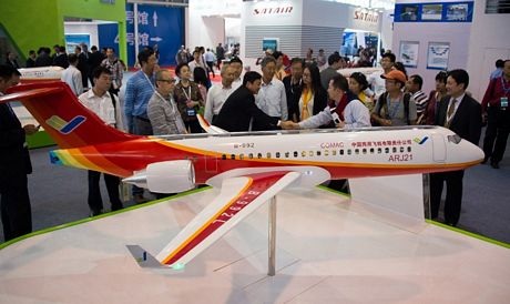 Các mô hình máy bay chở khách tầm trung do Trung Quốc sản xuất cũng được đem trưng bày.