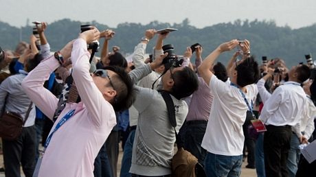 Triển lãm hàng không Chu Hải thu hút rất đông du khách tham quan.