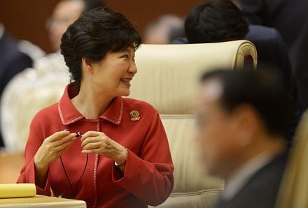 Tổng thống Hàn Quốc Park Geun-Hye tại hội nghị ASEAN+3 (Trung Quốc, Hàn Quốc và Nhật Bản).