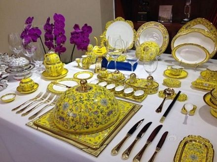 Bát đĩa xa xỉ trong quốc tiệc chiêu đãi lãnh đạo APEC tại Bắc Kinh