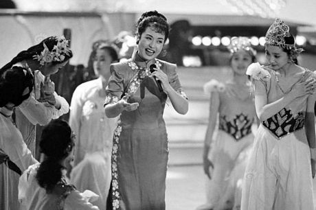 Ảnh thời trẻ của đệ nhất phu nhân Trung Quốc