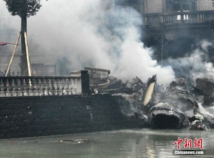 Trung Quốc: Rơi máy bay quân sự tại tỉnh Tứ Xuyên, 7 người bị thương - 4 Hương Giang