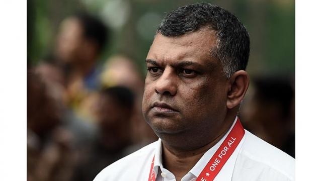 Giám đốc điều hành hãng hàng không AirAsia Tony Fernandes