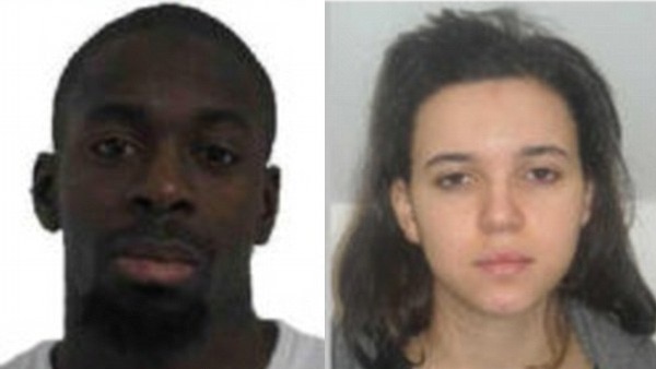 Hai nghi phạm Amedy Coulibaly (trái) và Hayat Boumeddiene.