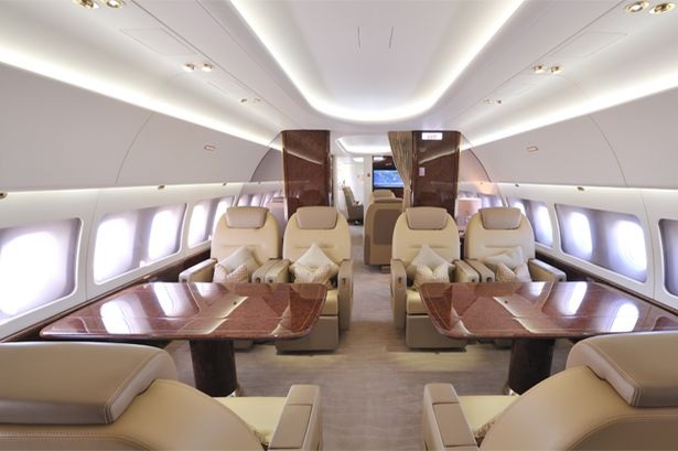 Bên trong chuyên cơ sang trọng đưa vợ chồng Thái tử Anh đến Mỹ