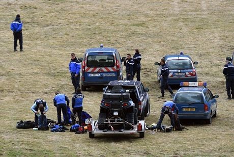 Thời tiết tại khu vực đang khô ráo, thuận tiện cho công tác cứu hộ.