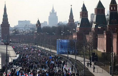 Tổng thống Putin và 100.000 người hát quốc ca mừng 1 năm Crimea sáp nhập - 6 An Bình