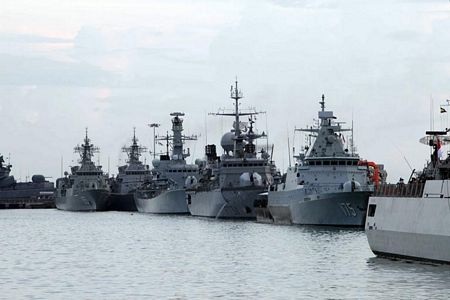 Triển lãm hàng hải lớn nhất châu Á khai mạc tại Singapore - 1 Tàu chiến của các nước tham dự IMDEX Asia tại Singapore
