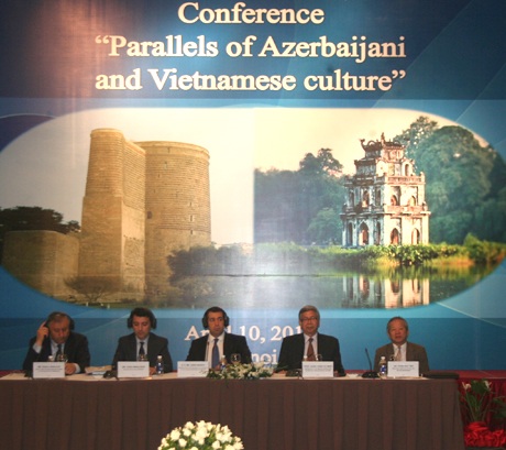 Những nét tương đồng trong văn hóa Việt Nam-Azerbaijan - 1 Các đại biểu tham dự hội thảo Những nét tương đồng trong văn hóa Việt Nam-Azerbaijan.