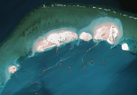 Trong khi đó, Trung Quốc luôn bao biện cho các hành vi trái phép của mình ở Biển Đông. (Ảnh: