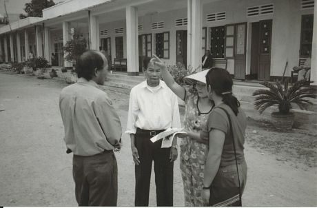 Cuộc đoàn tụ xúc động trên đất Việt của cô bé mồ côi - 4 Tòa nhà không thay đổi nhiều khi Julie trở lại đây vào năm 2003. (Ảnh: