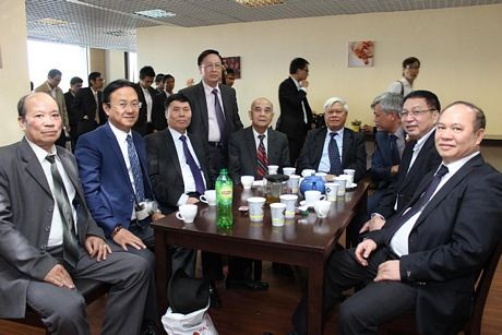Chủ tịch nước Trương Tấn Sang gặp gỡ cộng đồng người Việt tại Nga - 6 Võ Hoài Nam
