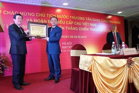 Chủ tịch nước Trương Tấn Sang gặp gỡ cộng đồng người Việt tại Nga - 8 Võ Hoài Nam