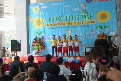 Một tiết mục biểu diễn văn nghệ của các bệnh nhi.