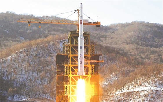 Vụ phóng tên lửa Unha-3 năm 2012 (Ảnh: