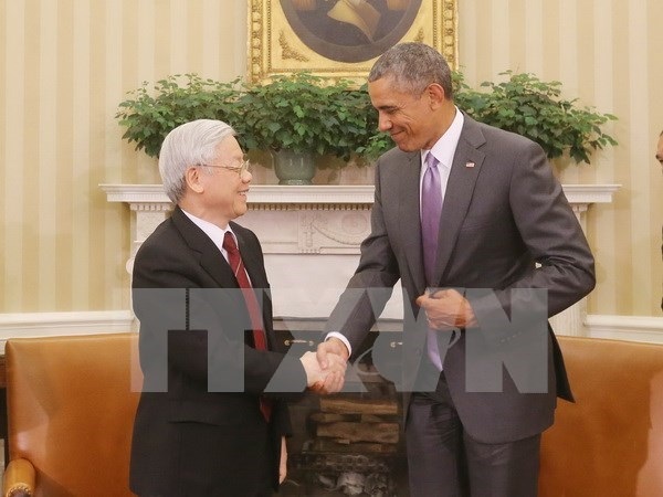 Điện mừng nhân kỷ niệm 20 năm quan hệ ngoại giao Việt Nam-Hoa Kỳ - 1 Tổng thống Hoa Kỳ Barack Obama đón Tổng Bí thư Nguyễn Phú Trọng. (Ảnh : Trí Dũng/TTXVN)