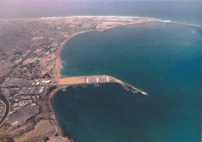 Iran mời chào Ấn Độ đầu tư lớn hơn vào cảng chiến lược - 1 Cảng Chabahar ở đông nam Iran (Ảnh: