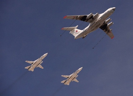 Những máy bay đình đám làm nên thương hiệu của Sukhoi