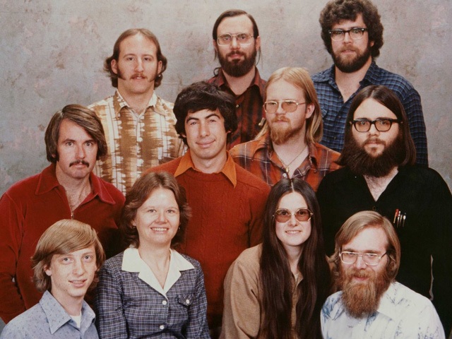 Nhìn lại những người trong bức ảnh "11 thành viên của Microsoft năm 1978" xưa và nay - 1 Nhìn lại những người trong bức ảnh "11 thành viên của Microsoft năm 1978" xưa và nay - 1
