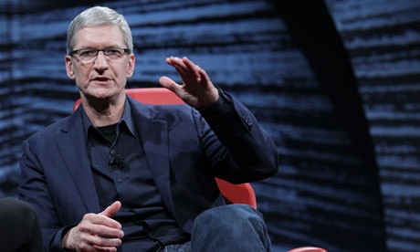 Apple úp mở về công nghệ AR, liệu sẽ xuất hiện trên iPhone 8? - 1 Tim Cook từ lâu đã không giấu được dự định theo đuổi công nghệ AR trên các dòng iPhone.