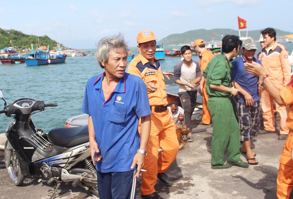 12 ngư dân Bình Định về Nha Trang an toàn, sức khỏe ổn định