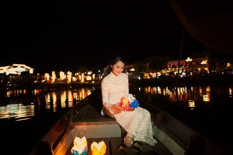 Hotgirl Vietnam Idol dịu dàng giữa Hội An thơ mộng - 2 Hotgirl Vietnam Idol dịu dàng giữa Hội An thơ mộng - 2