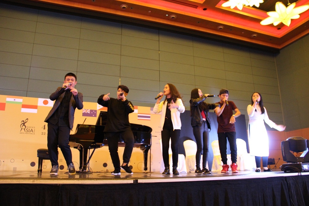 Các “con” Thanh Bùi đạt giải vàng chương trình nghệ thuật châu Á - Ảnh 2.